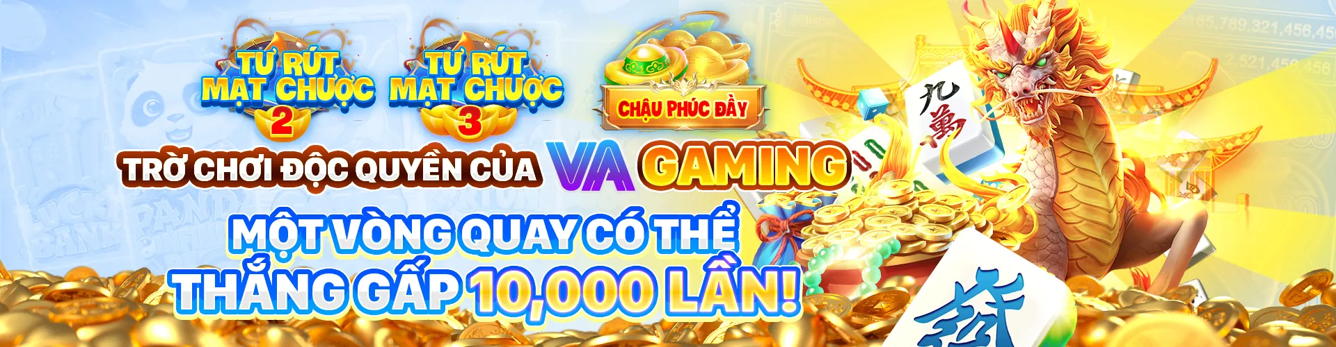 Bàn Poker với bài và chip